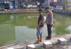 Bhabinkamtibmas-Waru-Tinjau-Budidaya-Patin-dan-Udang