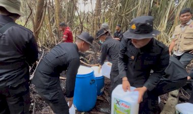 Polda-Riau-Gunakan-X-Fire-dan-Drone-Tangani-Karhutla-Siak,-Lima-Titik-Api-Berhasil-Dipadamkan