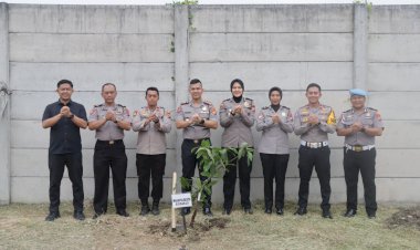 Sidoarjo-Asri-Sejuk--Green-Policing-Polresta-Sidoarjo,-Wujudkan-Lingkungan-Kerja-yang-Asri