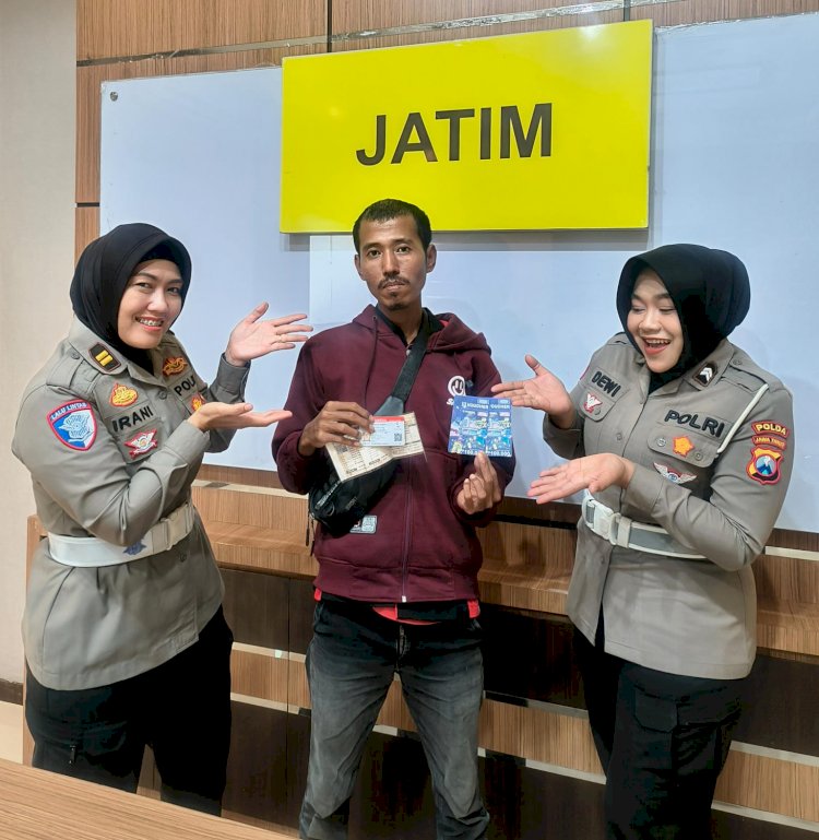 Operasi Zebra Semeru Ditlantas Polda Jatim Beri Reward Bagi Pengendara Tertib