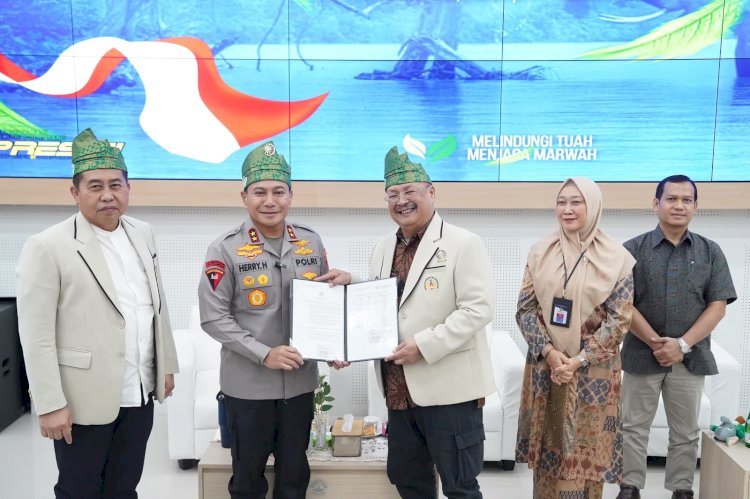 Komjen Pol. (P) Prof. Dr. Chrysnanda Dwilaksana, Dorong Penguatan Ilmu Kepolisian Bidang Lingkungan di Universitas Riau